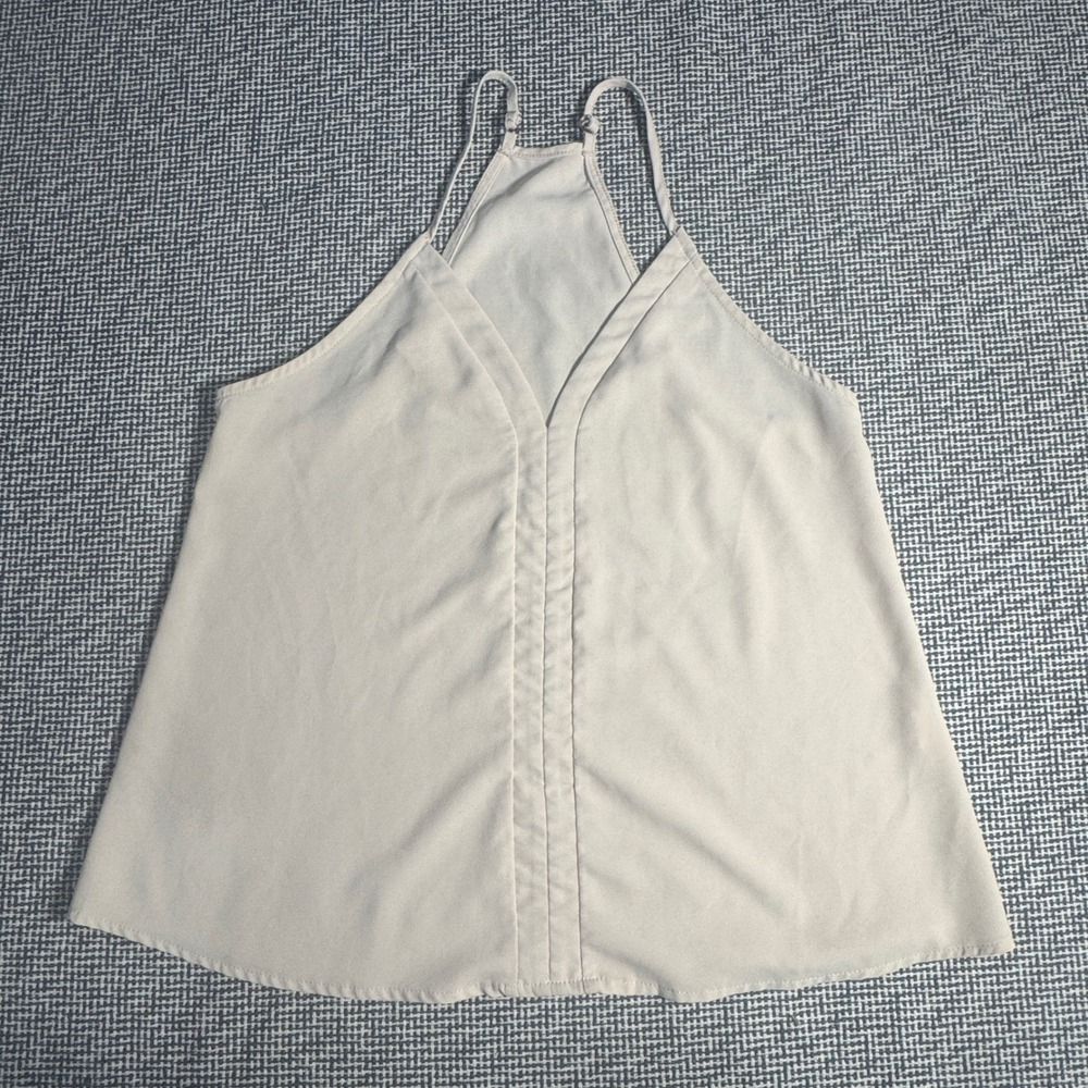 Womens Beige V-Neck Camisole Top Adjustable Straps Size M Relaxed Fit